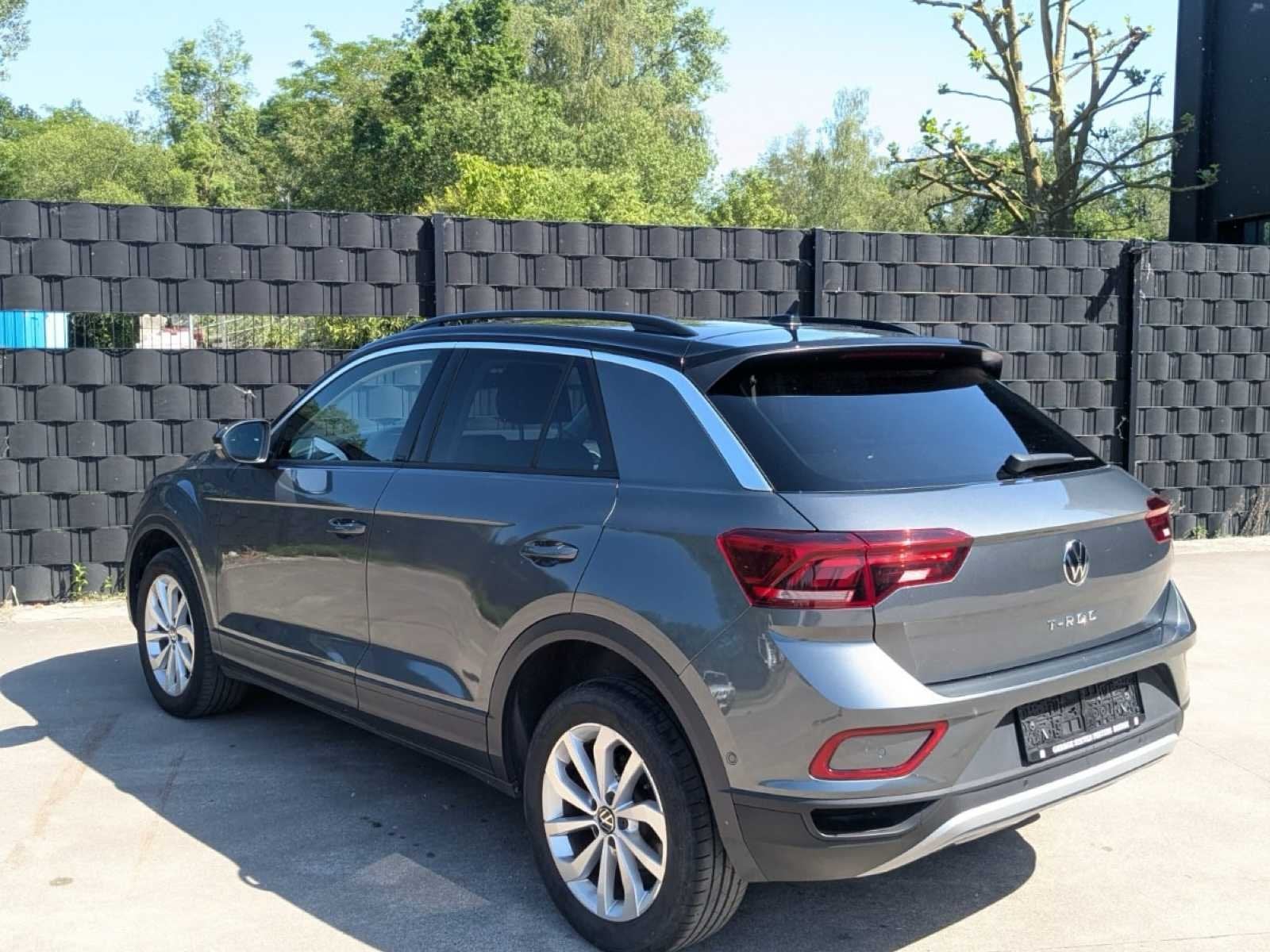 2024 Volkswagen T-Roc 1.0 TSI Life Business - 46000km - airc, Auto's, Volkswagen, Gebruikt, Euro 6, Bedrijf, Handgeschakeld
