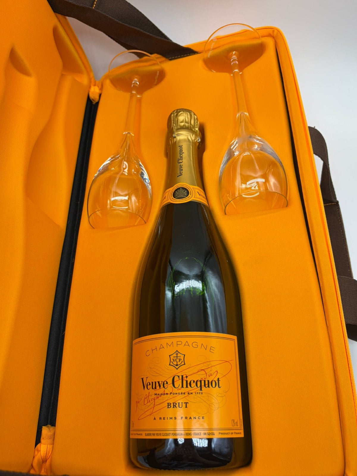 Veuve cliquot reis koffer lege fles en twee glazen, Collections, Enlèvement, Comme neuf, Champagne