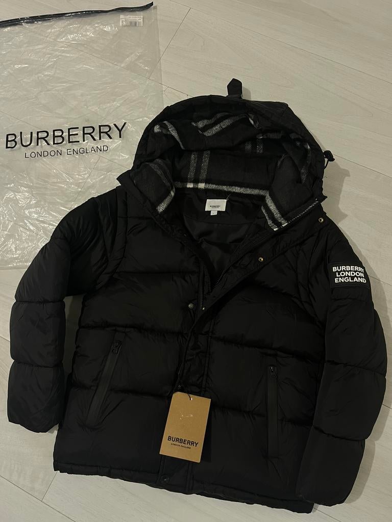 Burberry puffer jas (nieuw), Ophalen of Verzenden, Nieuw, Maat 48/50 (M), Zwart