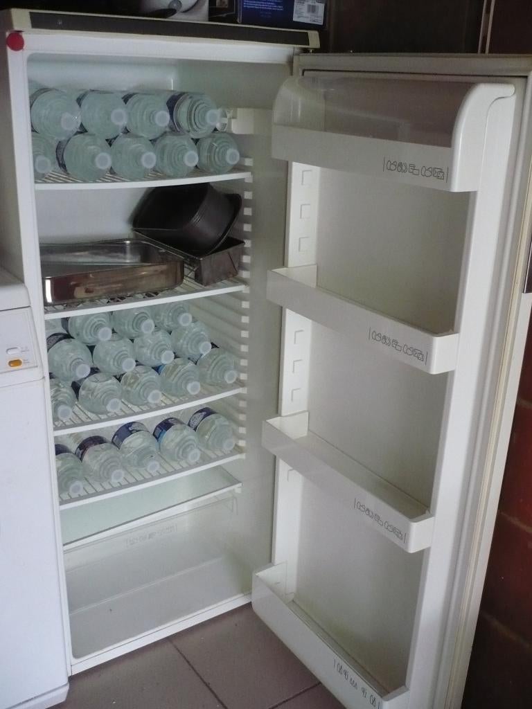 Frigo, Elektronische apparatuur, Koelkasten en IJskasten, 200 liter of meer, Ophalen, Gebruikt, Zonder vriesvak