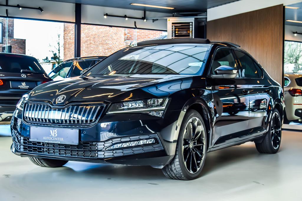 Skoda Superb 1.4 Plug-in Hybrid Sportline iV 12/2023, Auto's, Skoda, 4 deurs, 0 min, 161 kW, https://public.car-pass.be/vhr/272effd3-72d8-422d-889b-93c9d8316508