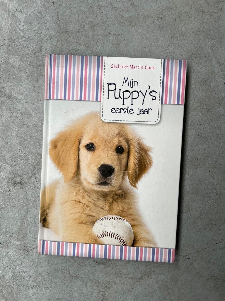 Puppy boekje, Ophalen of Verzenden, Zo goed als nieuw, Honden, Sacha & martin gaus