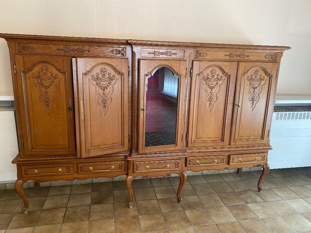 Houten kast, Ophalen