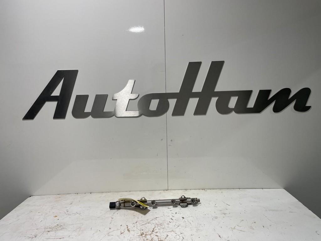 RAMPE D'INJECTION Skoda Rapid Spaceback (|04E133320D|), Autos : Pièces & Accessoires, Systèmes à carburant, Skoda, Utilisé
