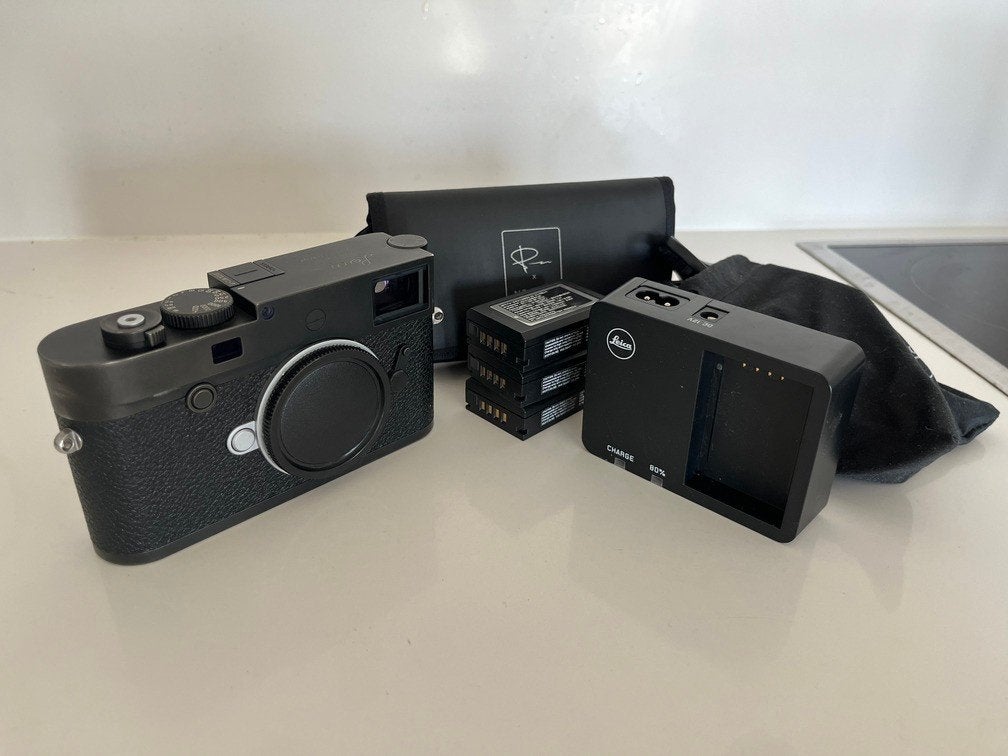 Leica M10-P digital rangefinder camera met accessoires, Ophalen of Verzenden, Accu, Leica