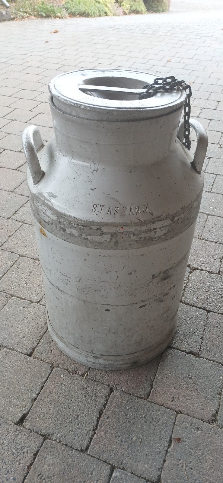 Grand pot à lait Stassano, Antiquités & Art