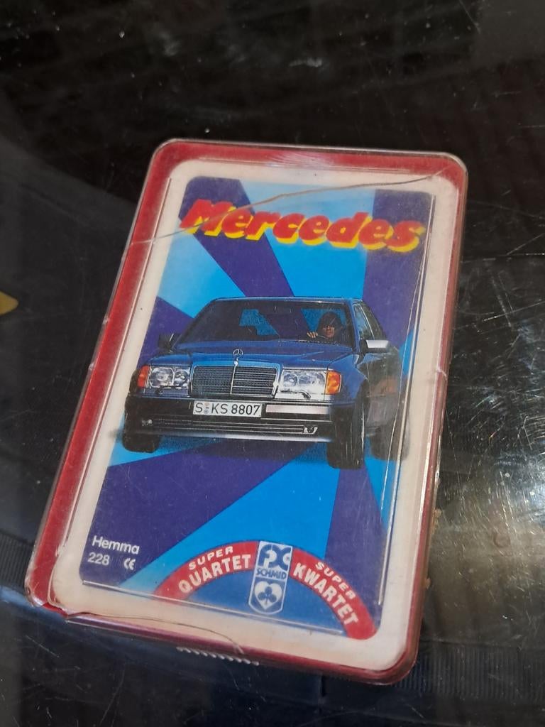 Jeux de cartes Mercedes 1980, Enlèvement