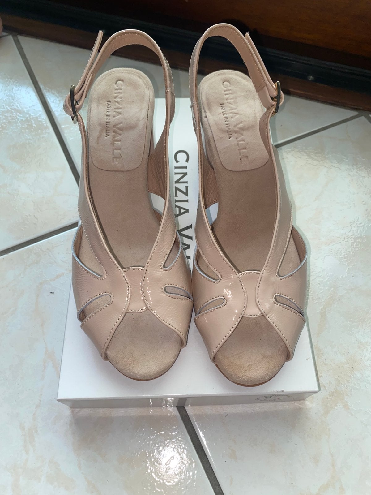 Italiaanse Cinzia Valle sandalen – nude – maat 37½, Ophalen of Verzenden, Zo goed als nieuw