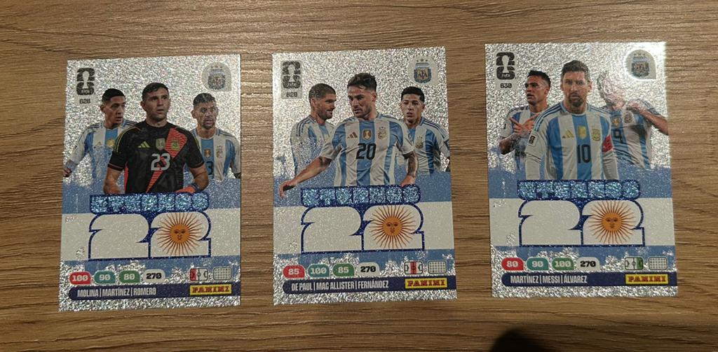 Panini Fifa world cup 2026 Adrenalyn De 3 eternoskaaryen., Ophalen of Verzenden, Nieuw, Meerdere plaatjes