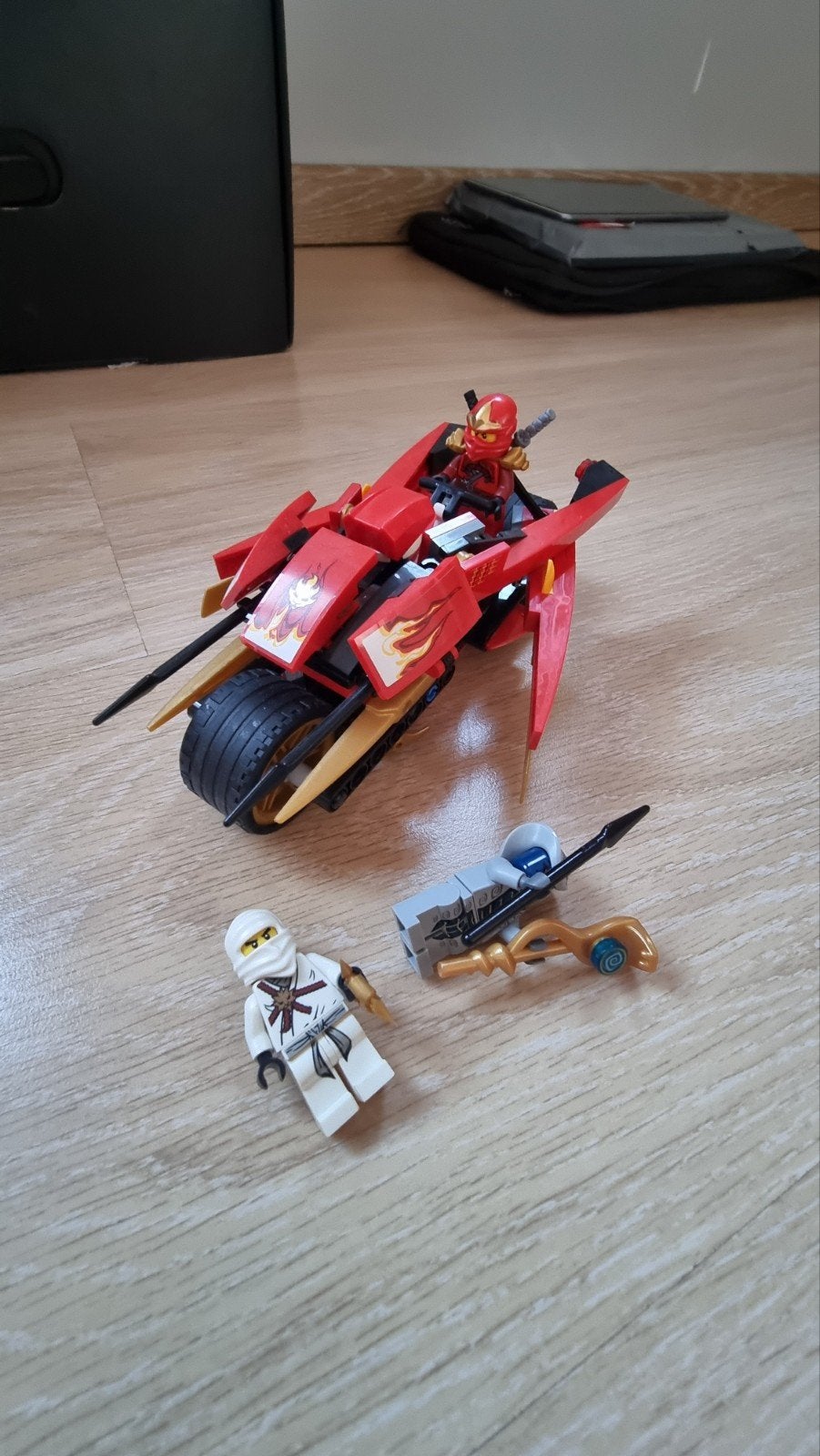 lego ninjago, Ophalen