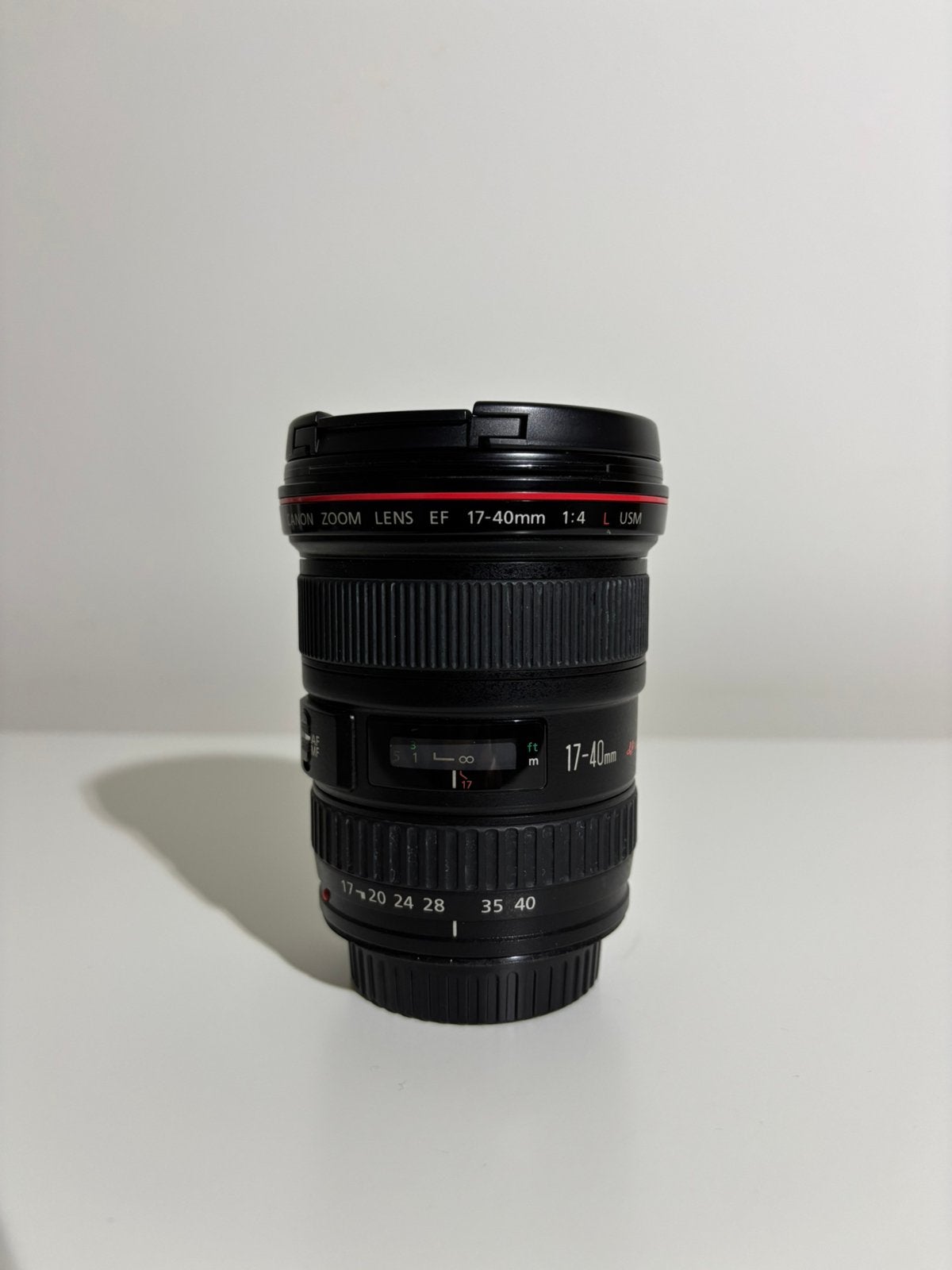 Canon EF 17-40mm f/4 L-series lens, Ophalen of Verzenden, Zo goed als nieuw, Groothoeklens