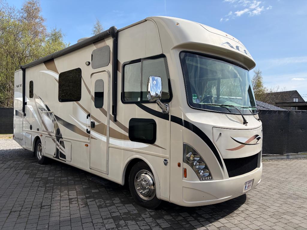 Amerikaanse camper Thor ACE, Caravans en Kamperen, Mobilhomes, Particulier, meer dan 6, Buscamper of Camperbus, Ford, 9 tot 10 meter
