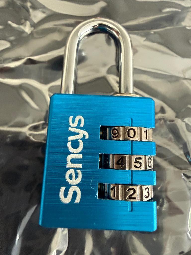 Nouveau cadenas bleu Sencys avec chiffres - livr. gratuite, Enlèvement ou Envoi, Neuf, Autres matériaux, Clé