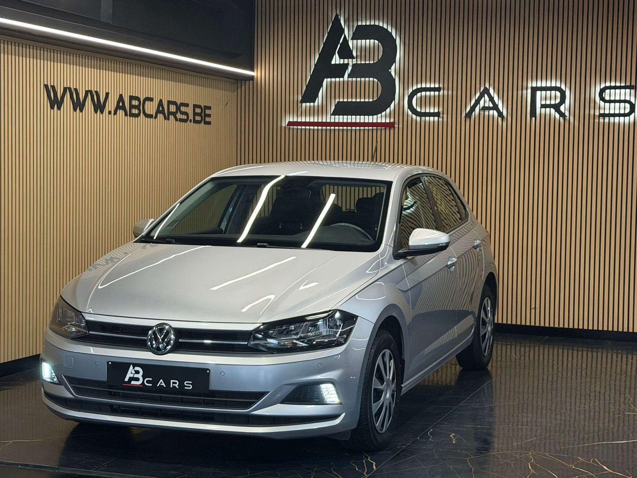 Volkswagen Polo 1.6 CR TDi * GARANTIE 12 MOIS * SIÈGE CHAUF, Autos, Achat, Euro 6, Entreprise, Boîte manuelle