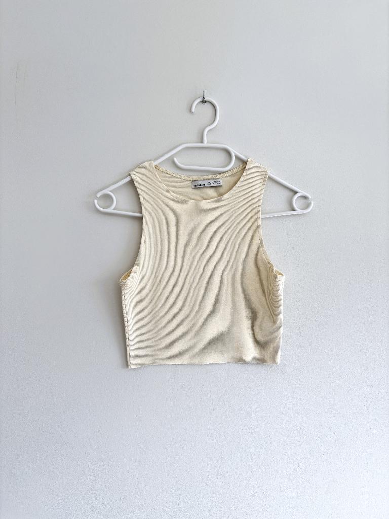 Pull & Bear ribbed crop top – maat S – katoenmix – raw hem, Kleding | Dames, Topjes, Verzenden, Beige, Zo goed als nieuw, Maat 36 (S)
