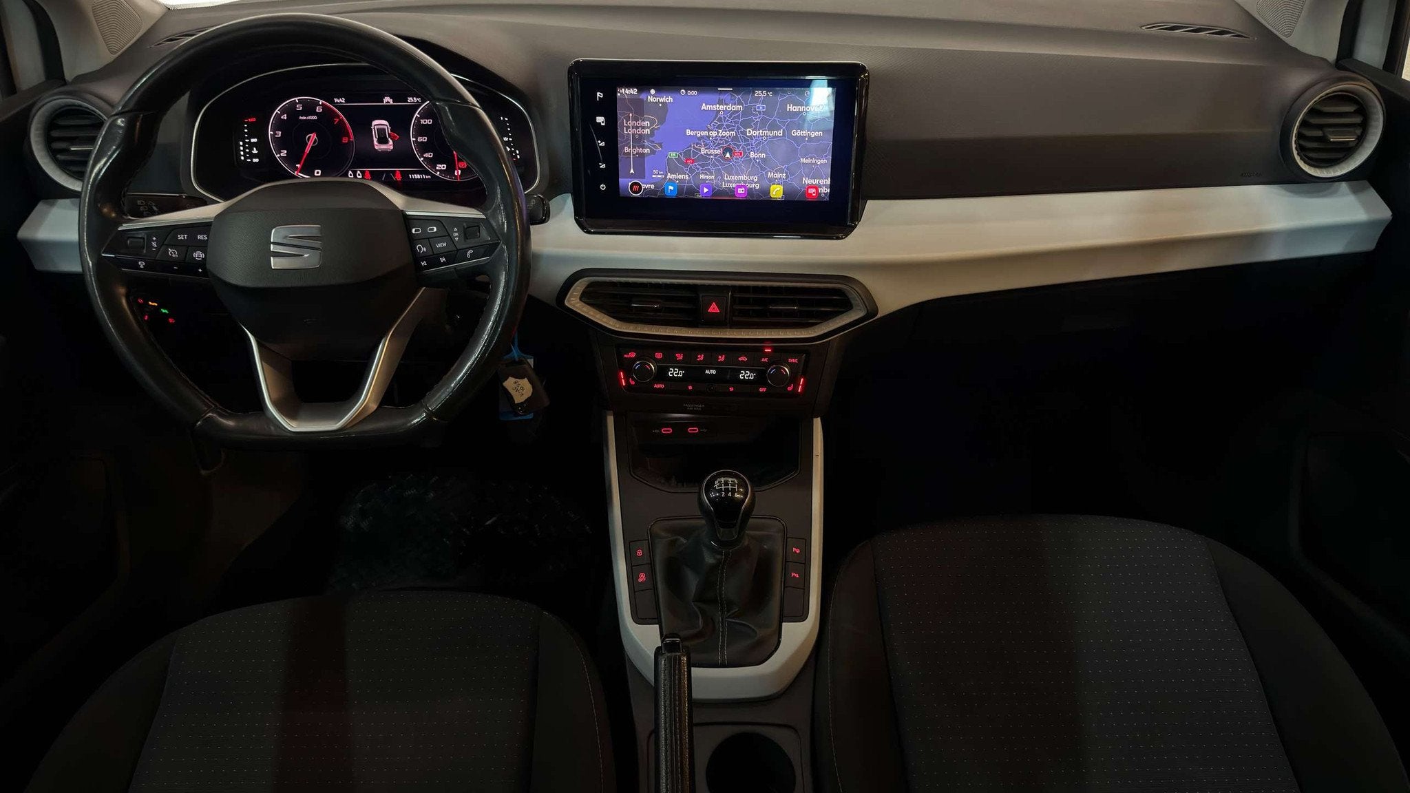 Seat Arona 1.0 TSI Benzine Garantie EURO 6d, Auto's, Seat, Stof, Gebruikt, Wit, Bedrijf