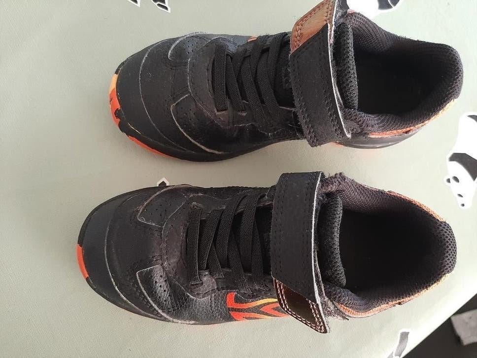ZGAN echte allrounders DECATHLON + velcro., Kinderen en Baby's, Babykleding | Schoentjes en Sokjes, Zo goed als nieuw, Overige typen