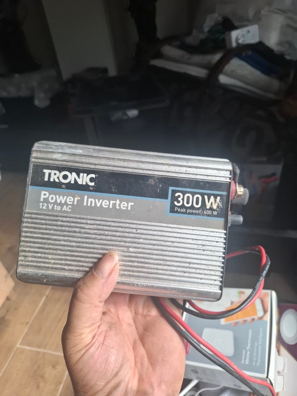 omvormer 12volt naar 220 volt