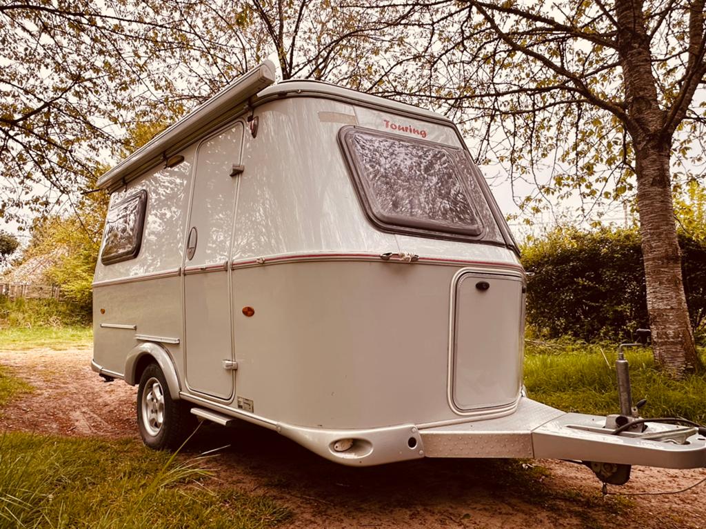CARAVAN ERIBA TOURING FOREVER YOUNG (680kg) 310 GT Series, Standaardzit, Schokbreker, Particulier, 4 tot 5 meter