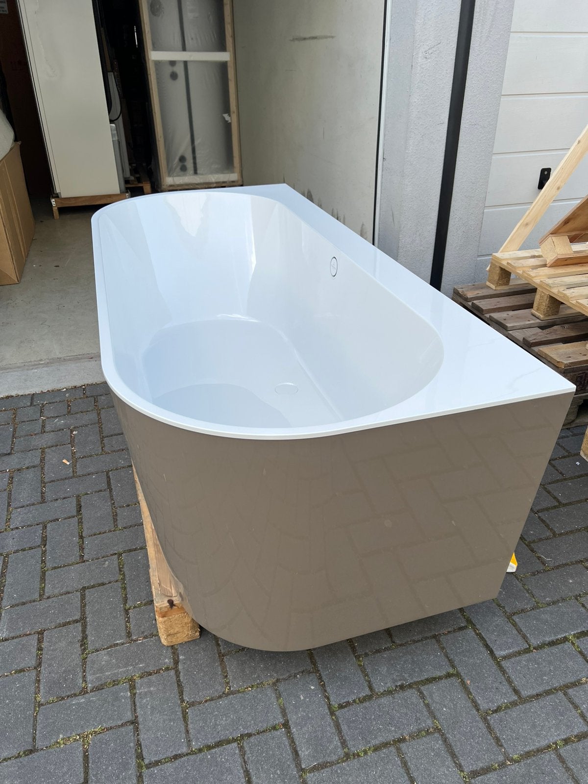 Villeroy&Boch Oberon 2.0 quaryl back to wall half vrijstaand, Bricolage & Construction, Sanitaire, Enlèvement, Neuf, Baignoire