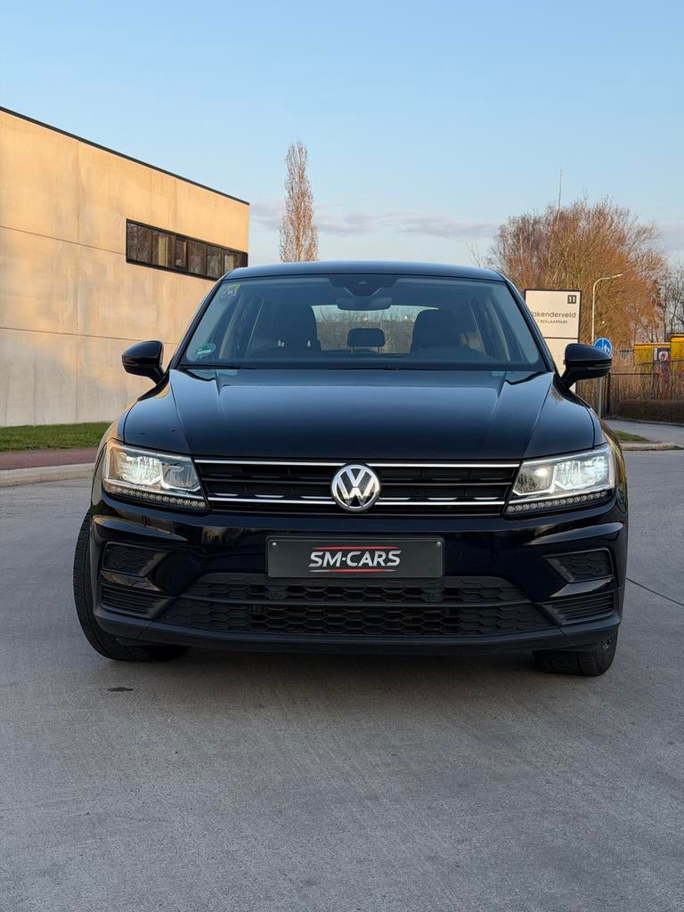 Volkswagen Tiguan 2.0d, Auto's, Automaat, Stof, Zwart, Zwart