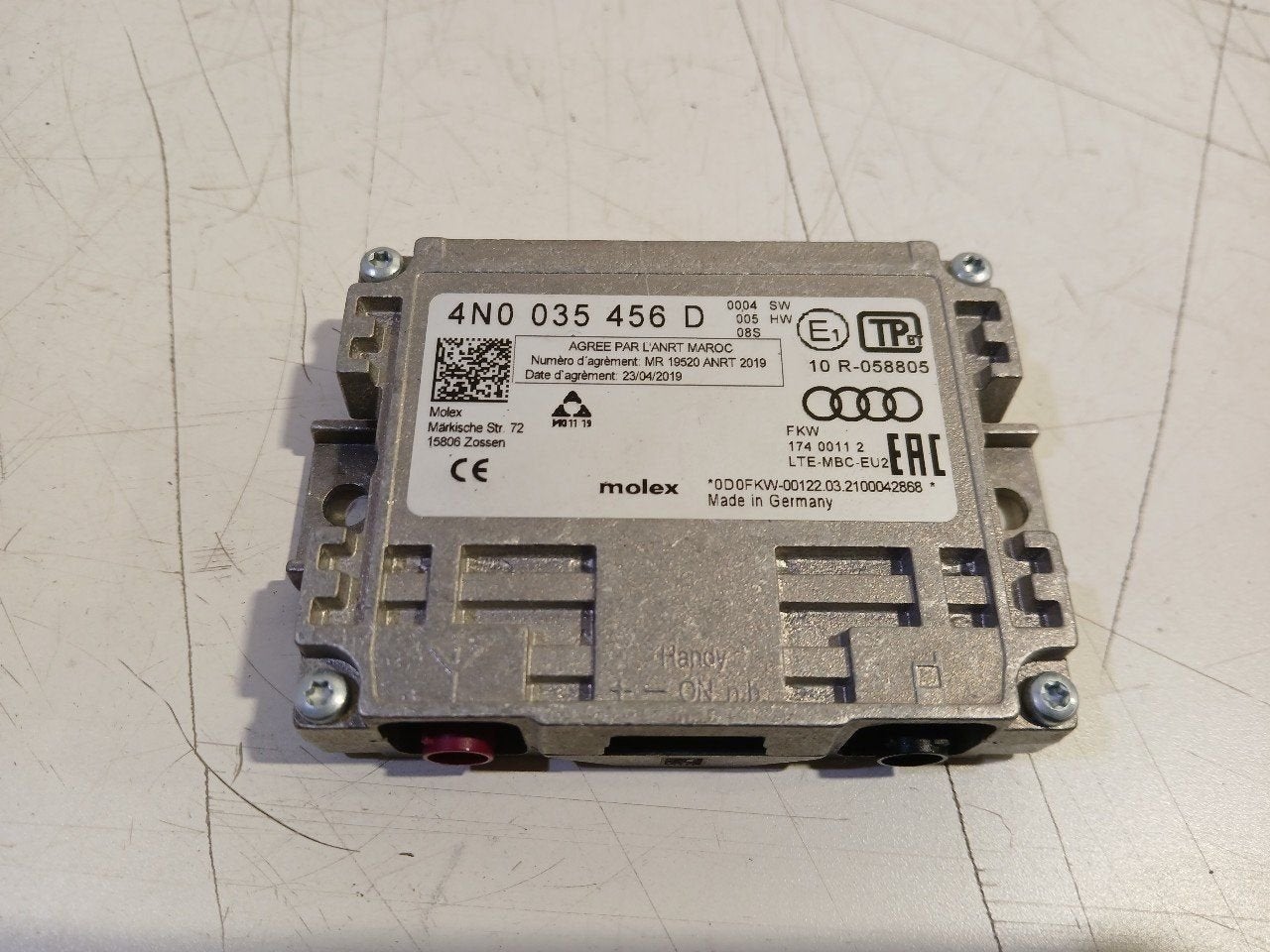 Antenne versterker Skoda Enyaq, Enlèvement ou Envoi, Van der Ven Autorecycling B.V., Onderdelen@venauto.nl, Ettenseweg 76, 4706 PB Roosendaal, The Netherlands