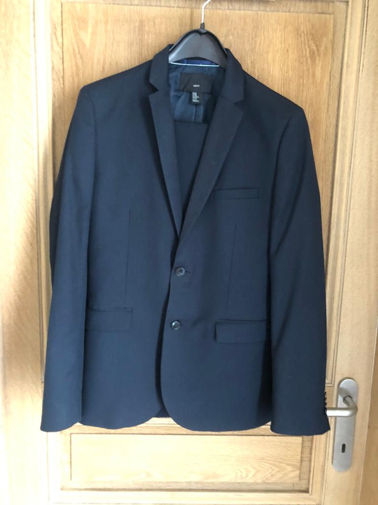 4 kostuums in heel goede staat maat medium, Kleding | Heren, Kostuums en vesten, Ophalen, Zo goed als nieuw, Maat 48/50 (M), Overige kleuren