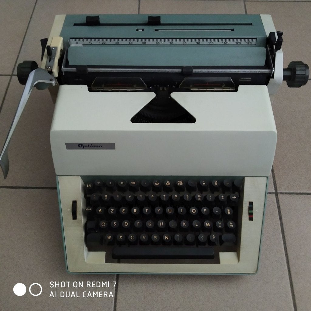 Machine à écrire de bureau vintage OPTIMA., Divers, Machines à écrire, Enlèvement, Utilisé