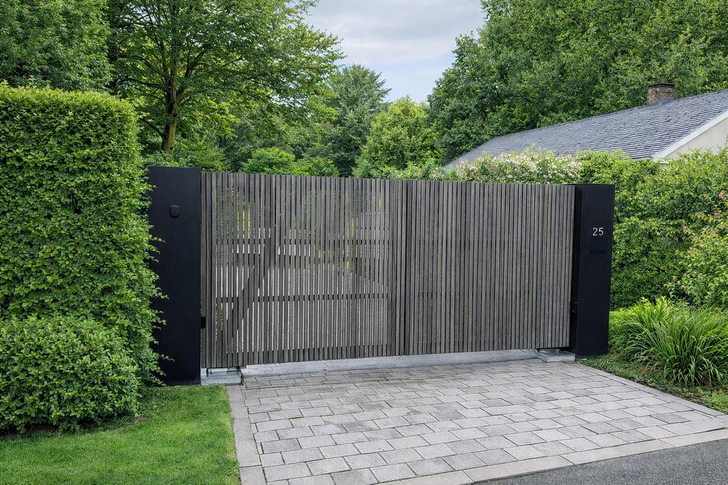 Houtenpoort uit padouk, Tuin en Terras, Tuinpoorten, Ophalen, 100 tot 150 cm, Nieuw, Hout