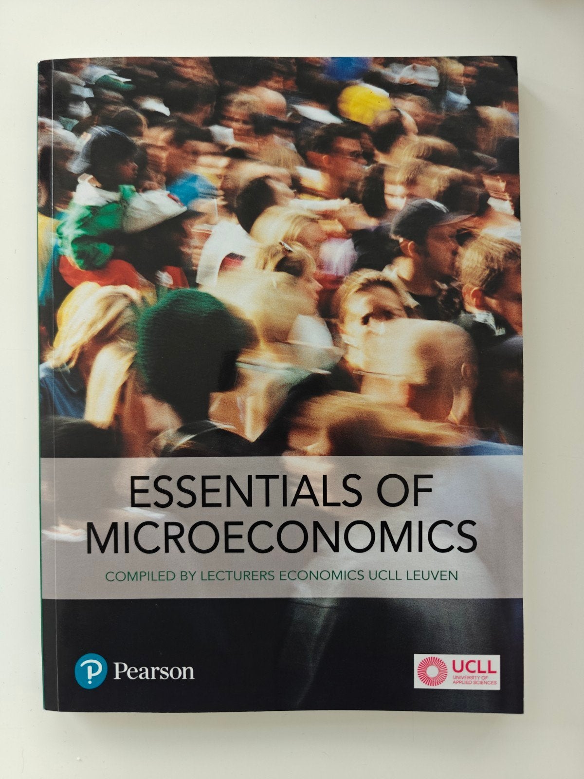 Essentials of Microeconomics, Ophalen of Verzenden
