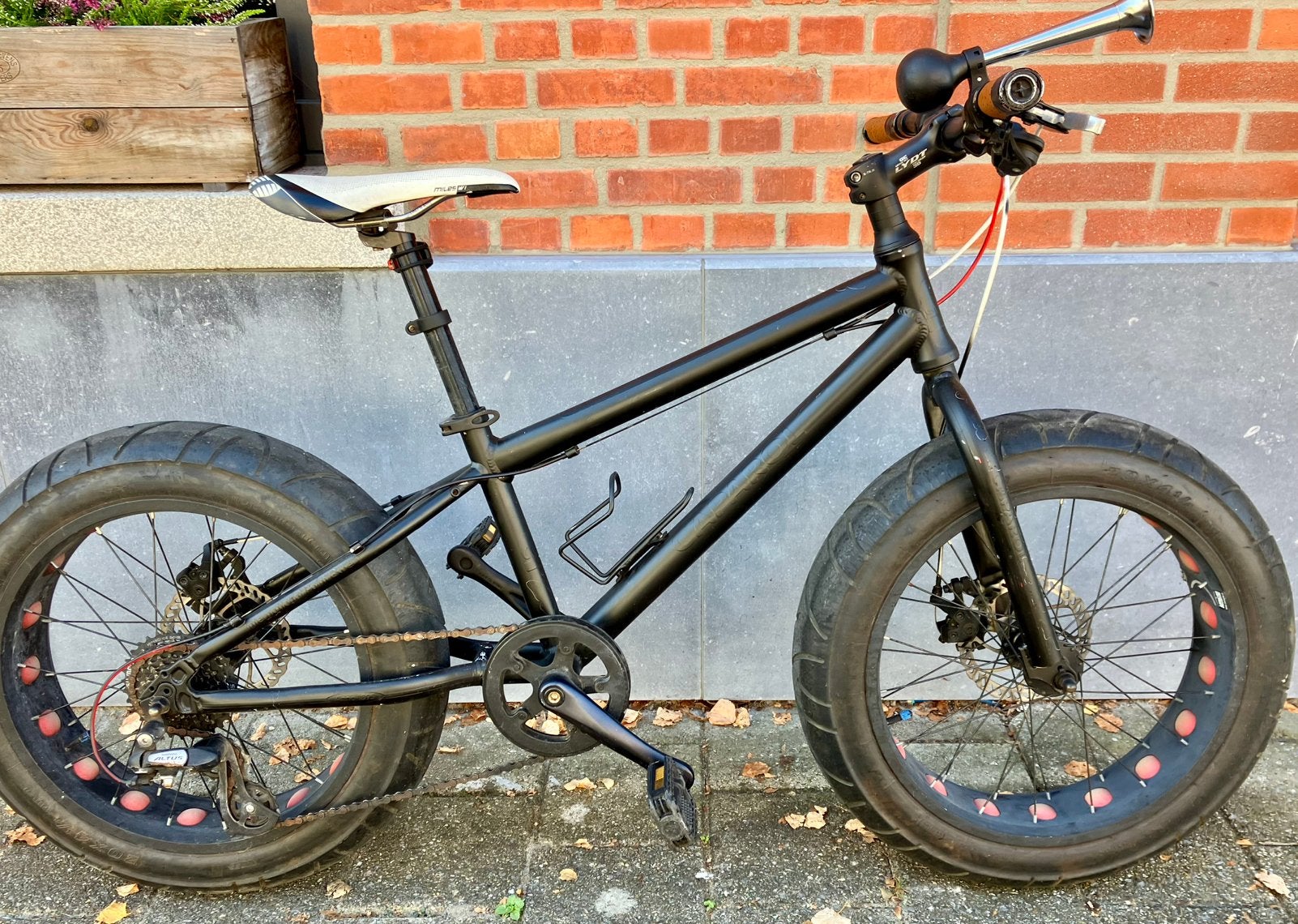 Switzz fatbike, Fietsen en Brommers, Ophalen, Gebruikt, Schijfrem, Versnellingen