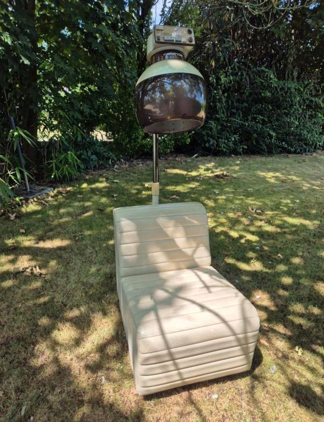 Space age kapperstoel ( haardorger werkend), Ophalen