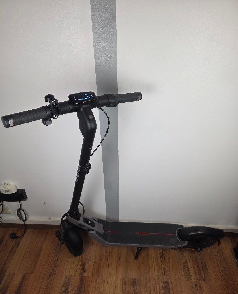 Trottinette électrique Segway E3E en bon état, Enlèvement, Utilisé, Step électrique (E-scooter), Segway Ninebot