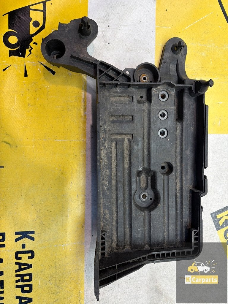Accubak 5Q0915331J, Auto-onderdelen, Accu's en Toebehoren, Skoda, Gebruikt