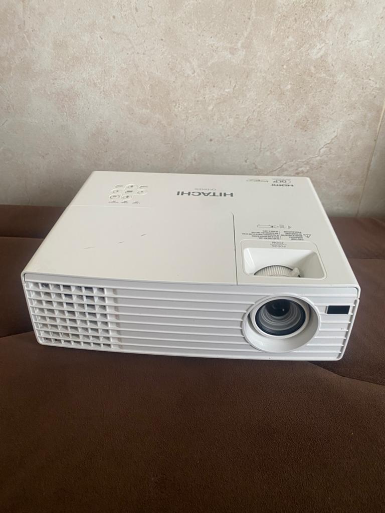 Hitachi CP-DH300 Vidéo projecteur, Neuf, Enlèvement, DLP, Full HD (1080)