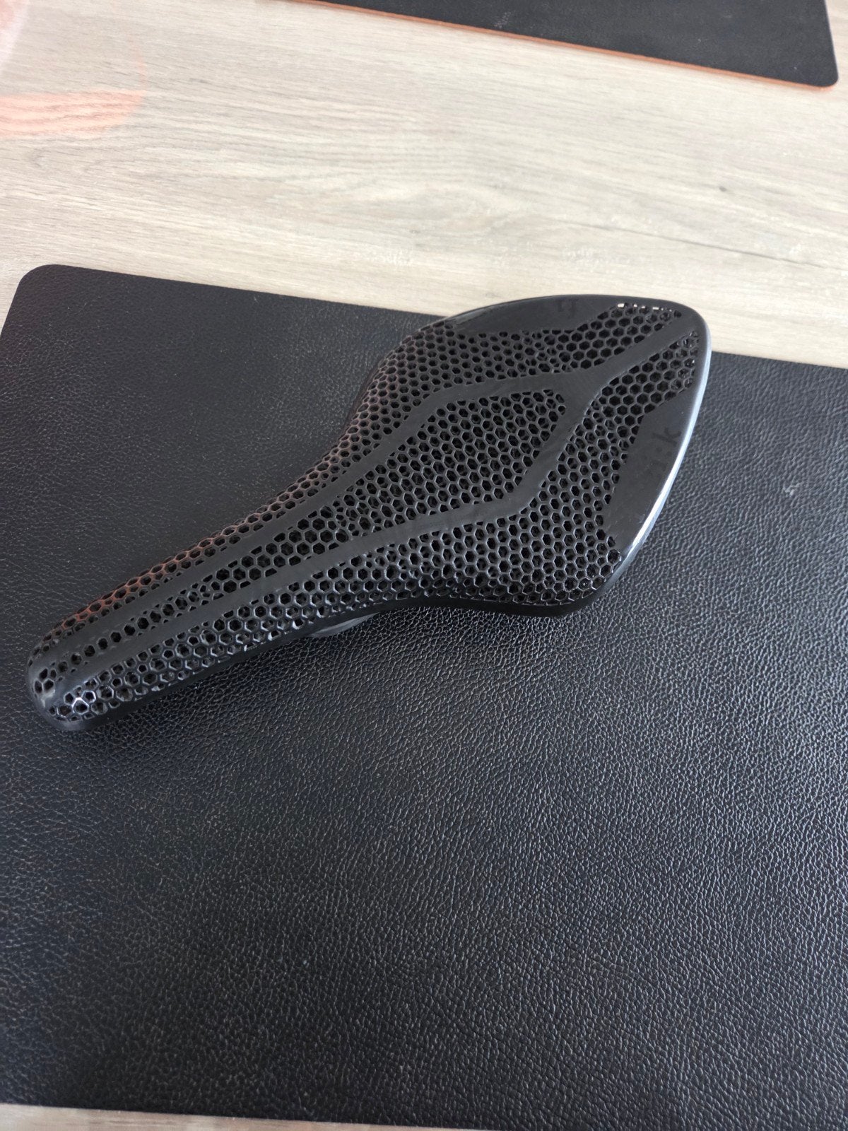 Fizik Arione R1 3D zadel, Vélos & Vélomoteurs, Enlèvement ou Envoi, Selle