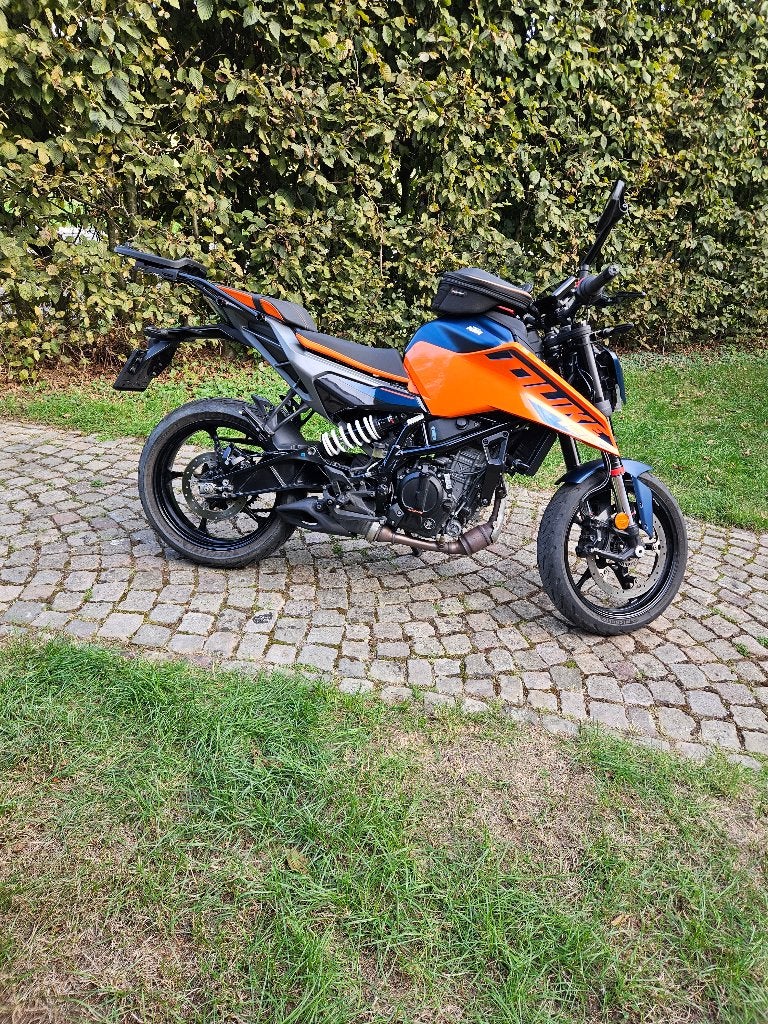KTM Duke 125 cc de 2024, Motoren, Ophalen, 11 kW of minder