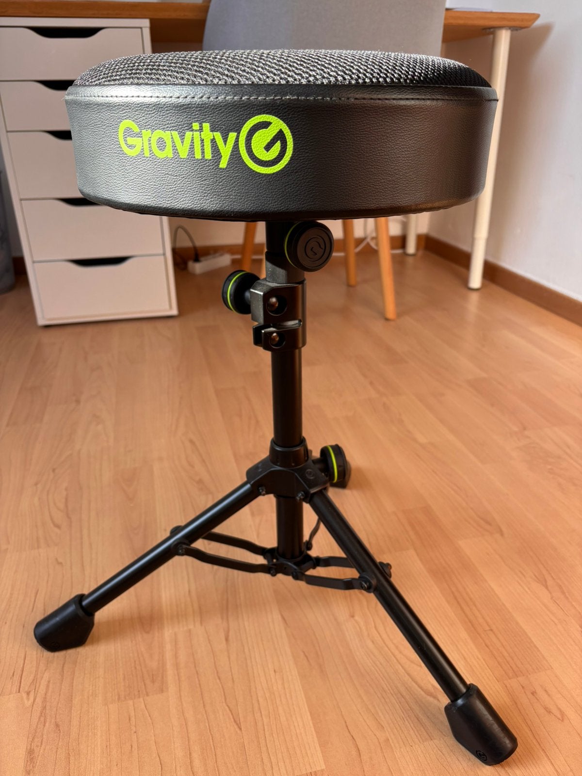 Tabouret Gravity pour musiciens, Musique & Instruments, Enlèvement, Comme neuf