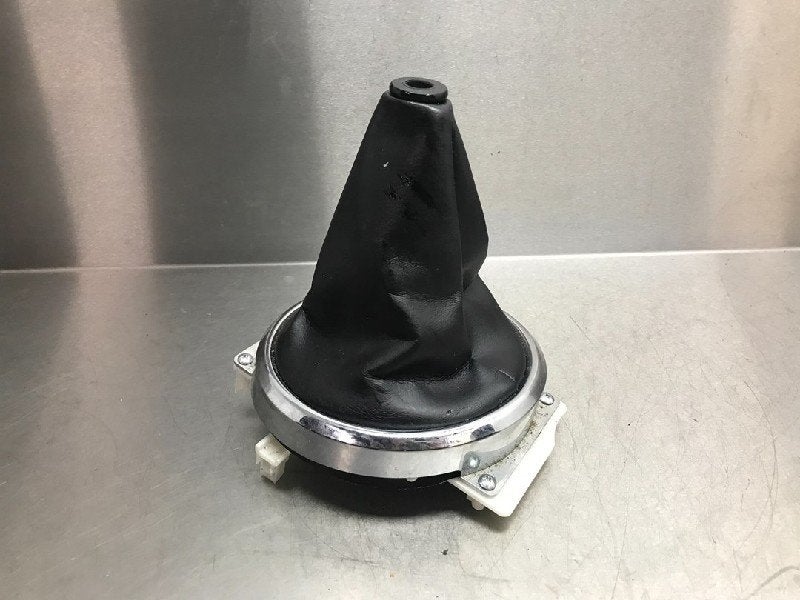 SOUFFLET LEVIER DE VITESSES Mitsubishi ASX (01-2010/03-2023), Utilisé, Mitsubishi