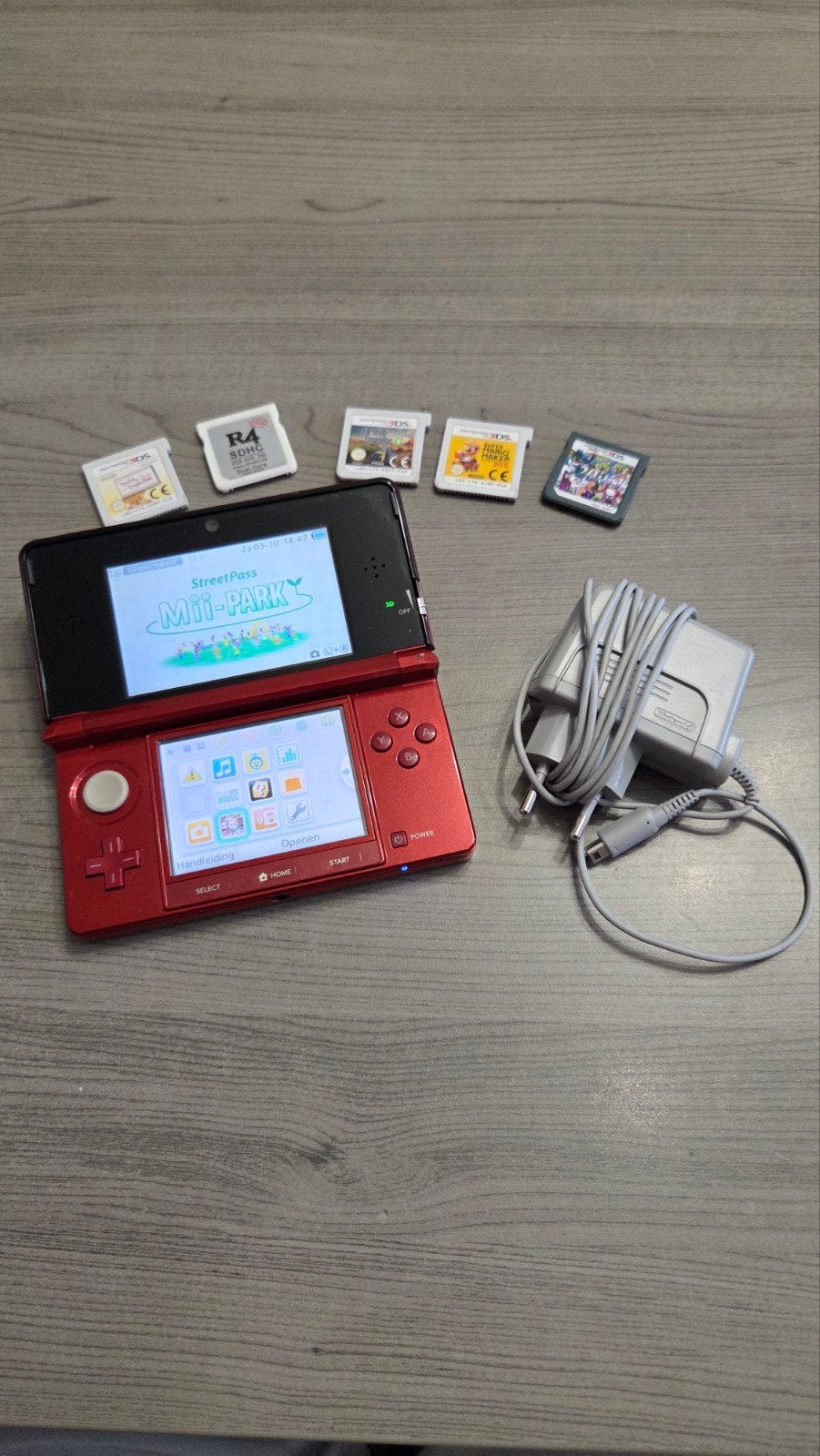 Nintendo 3ds Nieuwstaat met gratis oplader, Consoles de jeu & Jeux vidéo, Enlèvement