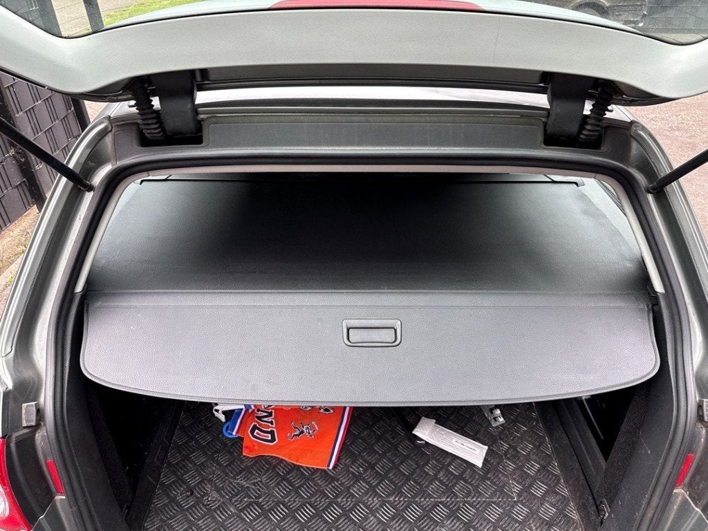 BAGAGEHOES Volkswagen Passat Variant (3C5) (|3C9867871J|), Gebruikt, Volkswagen, Volkswagen AG, Kundenbetreuung@volkswagen.de