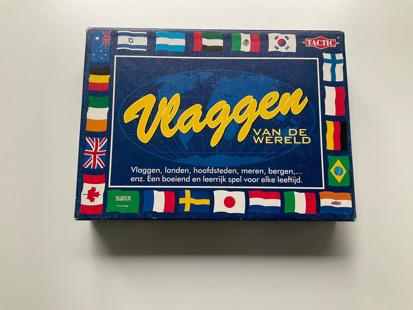Spelletje Vlaggen van de wereld, Hobby en Vrije tijd, Gezelschapsspellen | Overige, Vijf spelers of meer, Ophalen of Verzenden