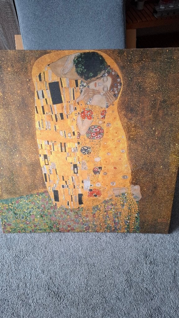 Klimt - Le baiser - Ikea, Enlèvement