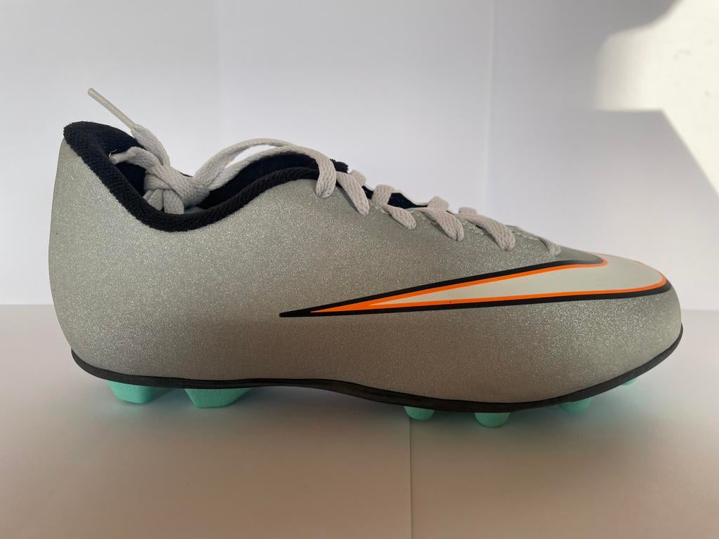 Nike Mercurial Vortex II CR - niet gebruikt - maat 32, Sport en Fitness, Ophalen, Zo goed als nieuw
