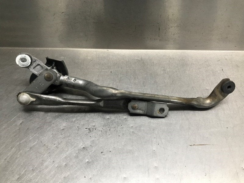 MECANISME ESSUIE-GLACE Toyota Verso S (01-2010/10-2016), Utilisé, Toyota