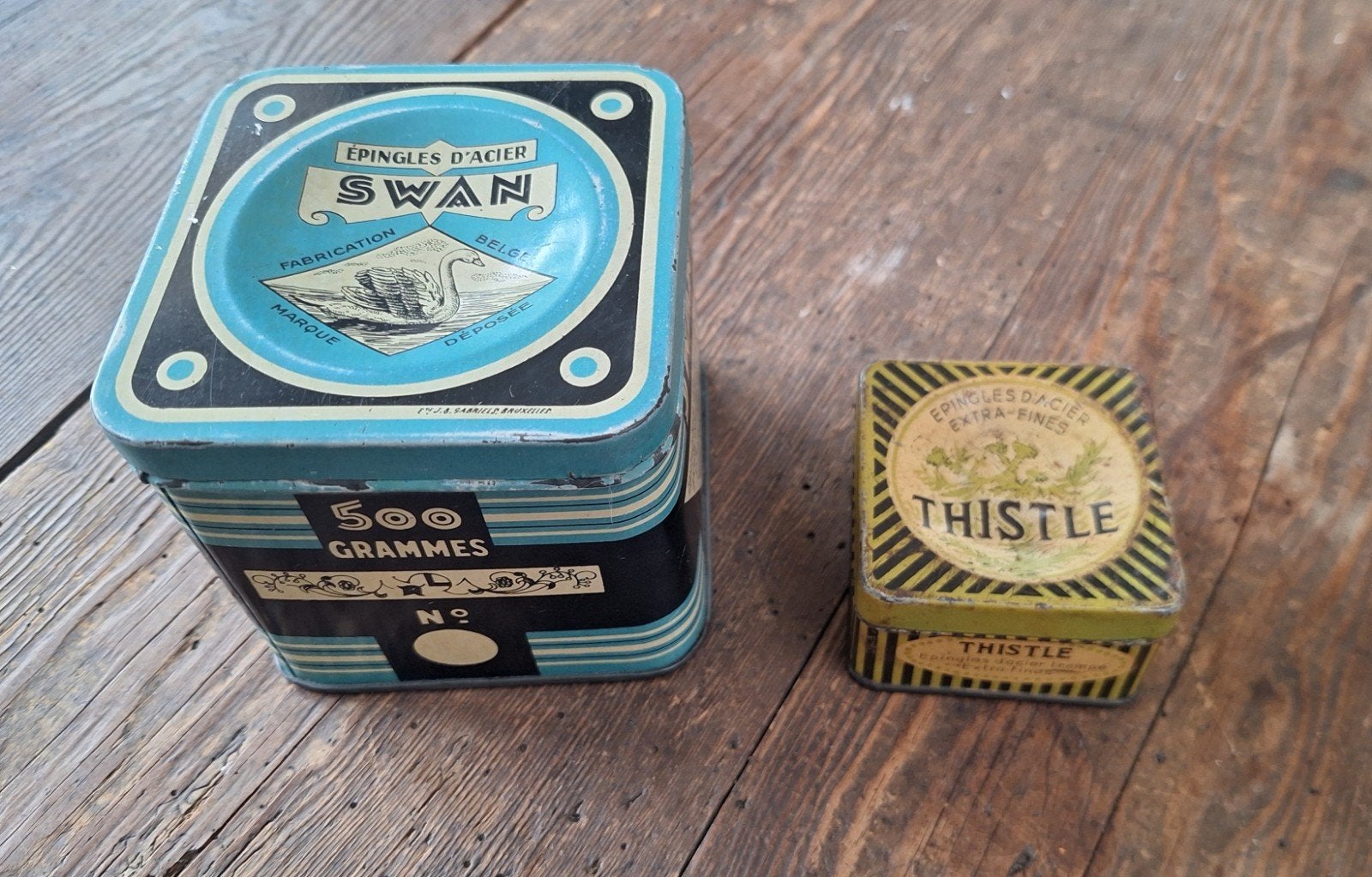 2 x boîte à épingles, Collections, Enlèvement ou Envoi