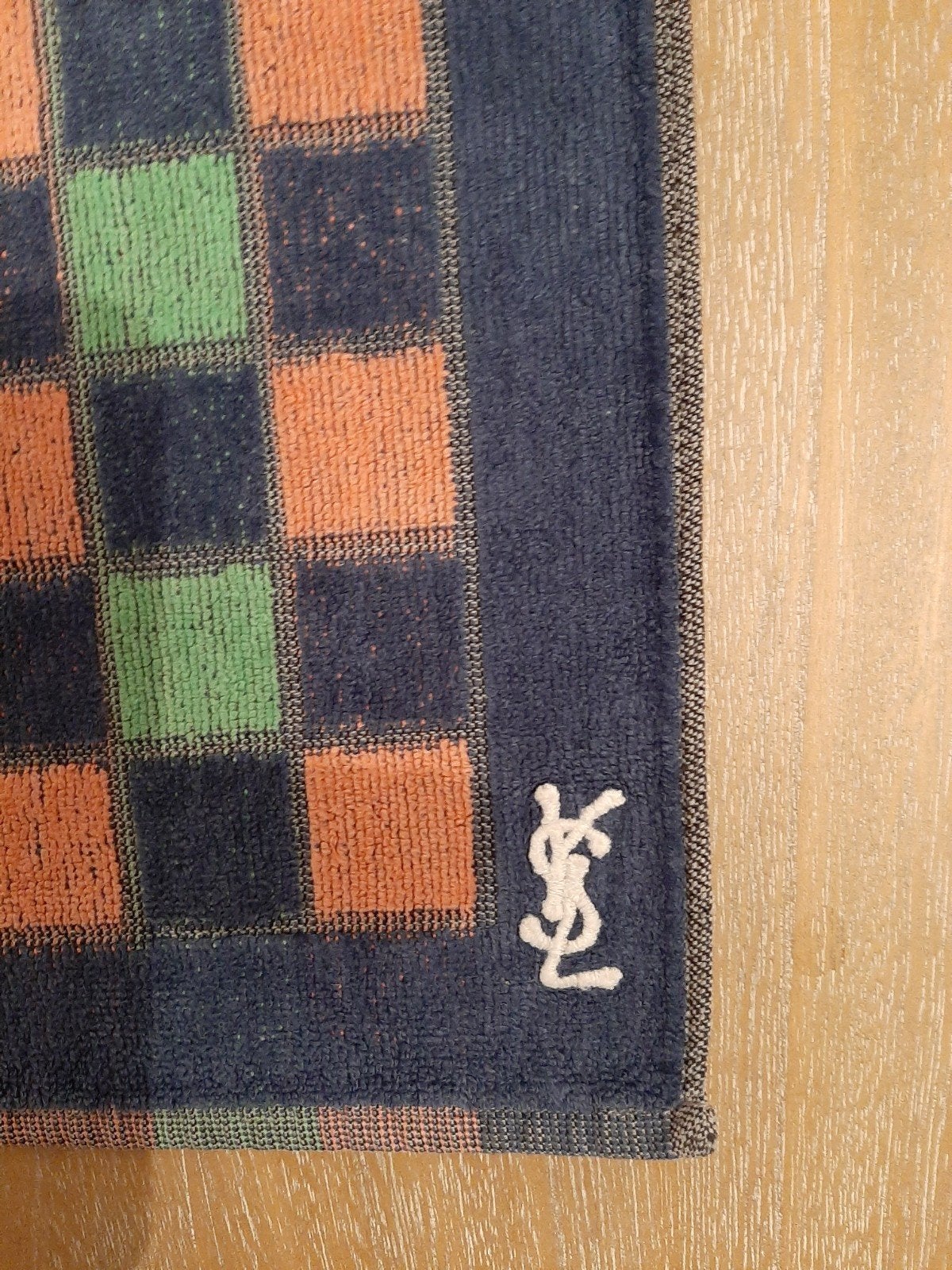 Vinted handdoekje Yves Saint Laurent, Collections, Rétro, Enlèvement