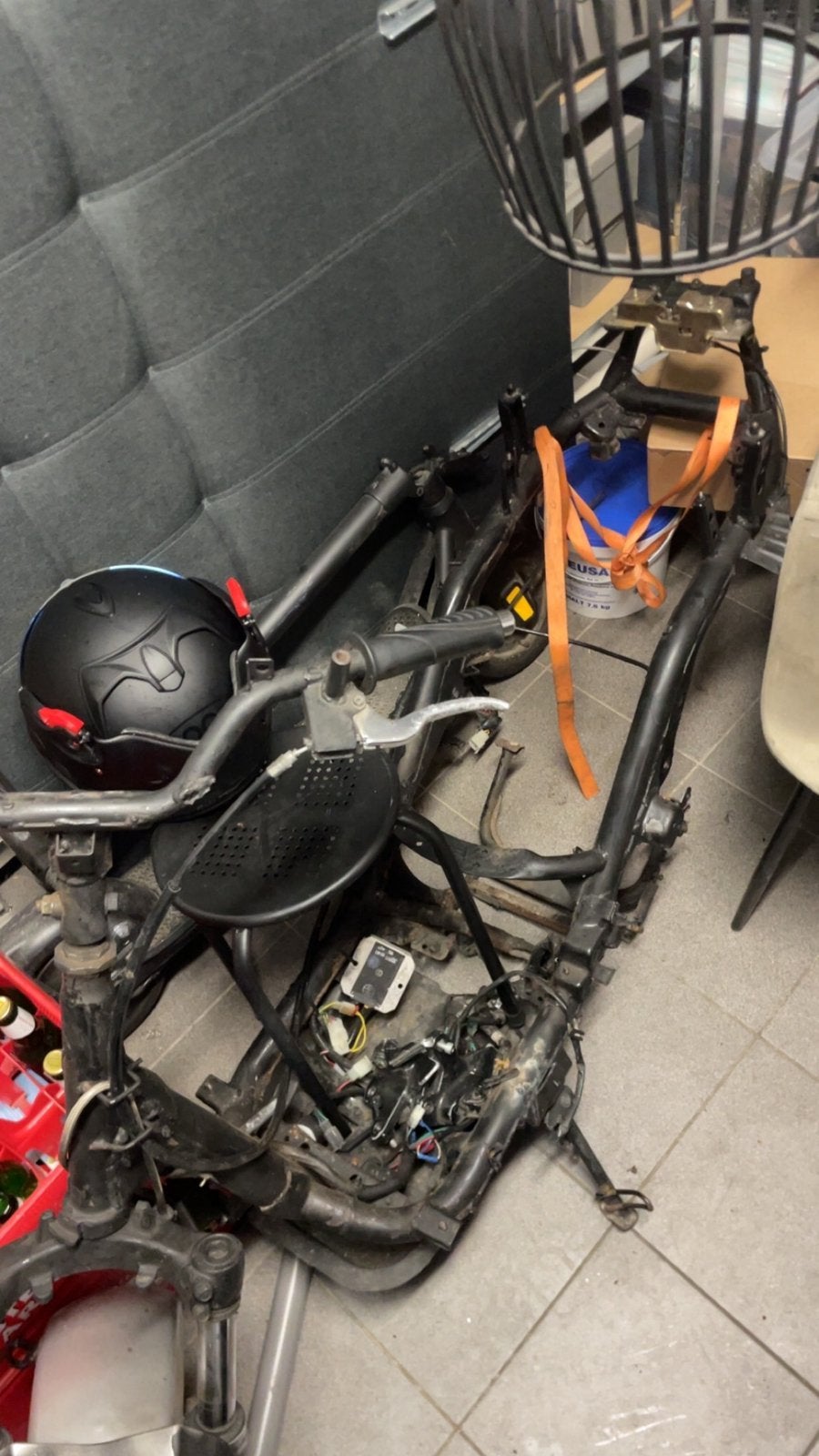 Sym VS 125 voor onderdelen of project, Fietsen en Brommers, Scooters | SYM, Ophalen, Gebruikt, Overige modellen, Klasse A (25 km/u)