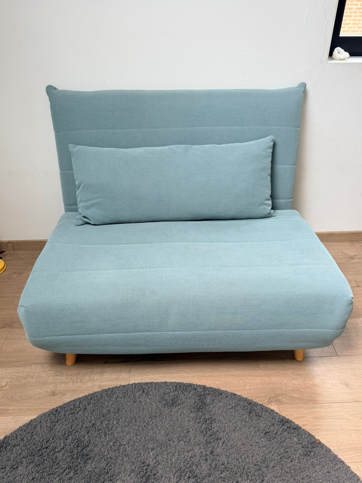 Slaapfauteuil / slaapstoel uitklapbaar, munt kleur 1 persoon, Huis en Inrichting, Slaapkamer | Slaapbanken, Ophalen, Gebruikt