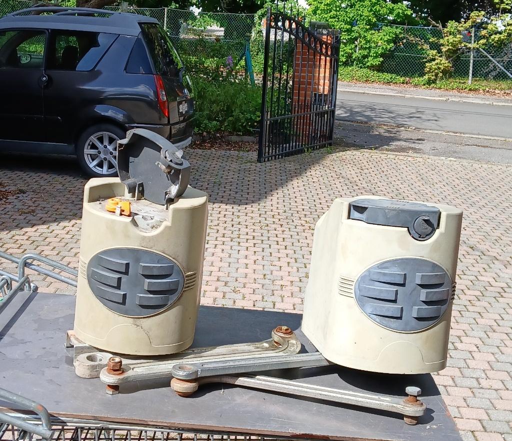 2 moteurs CAME pour barrière, Ophalen, Gebruikt